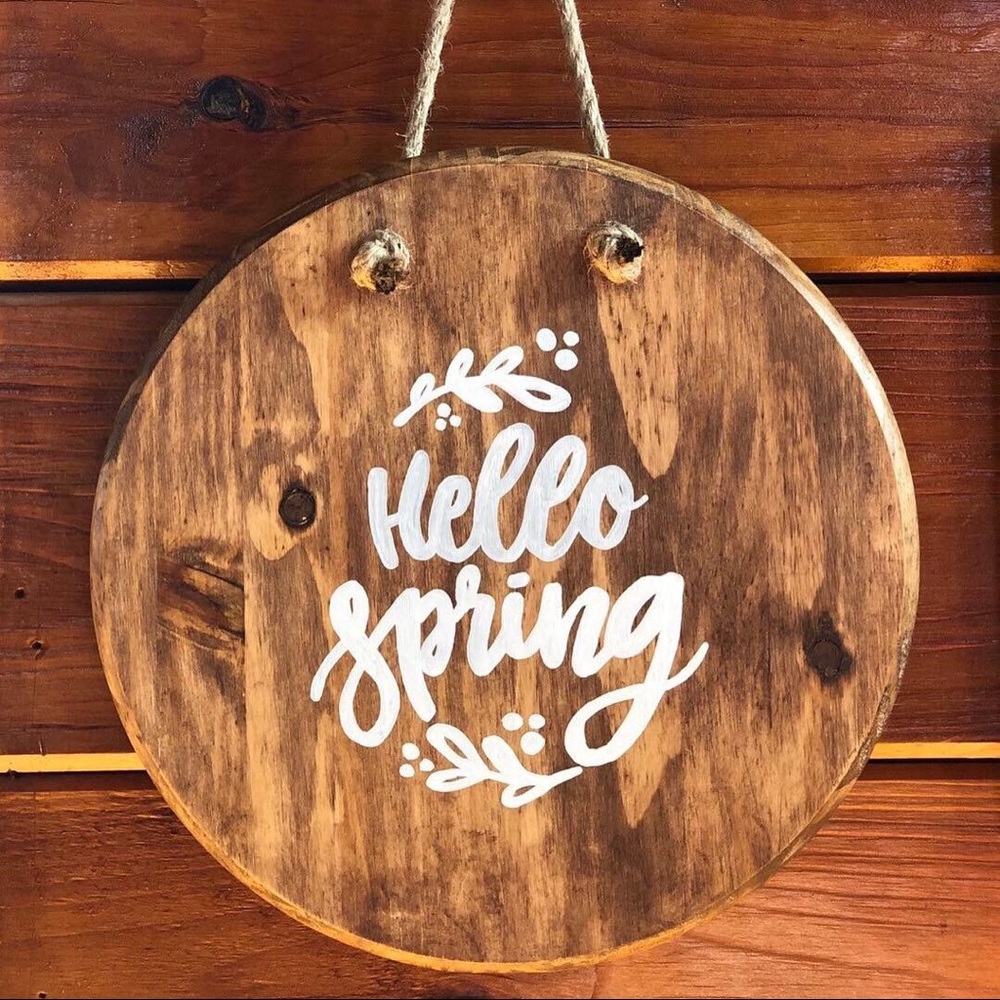 Hello Spring Wooden Round